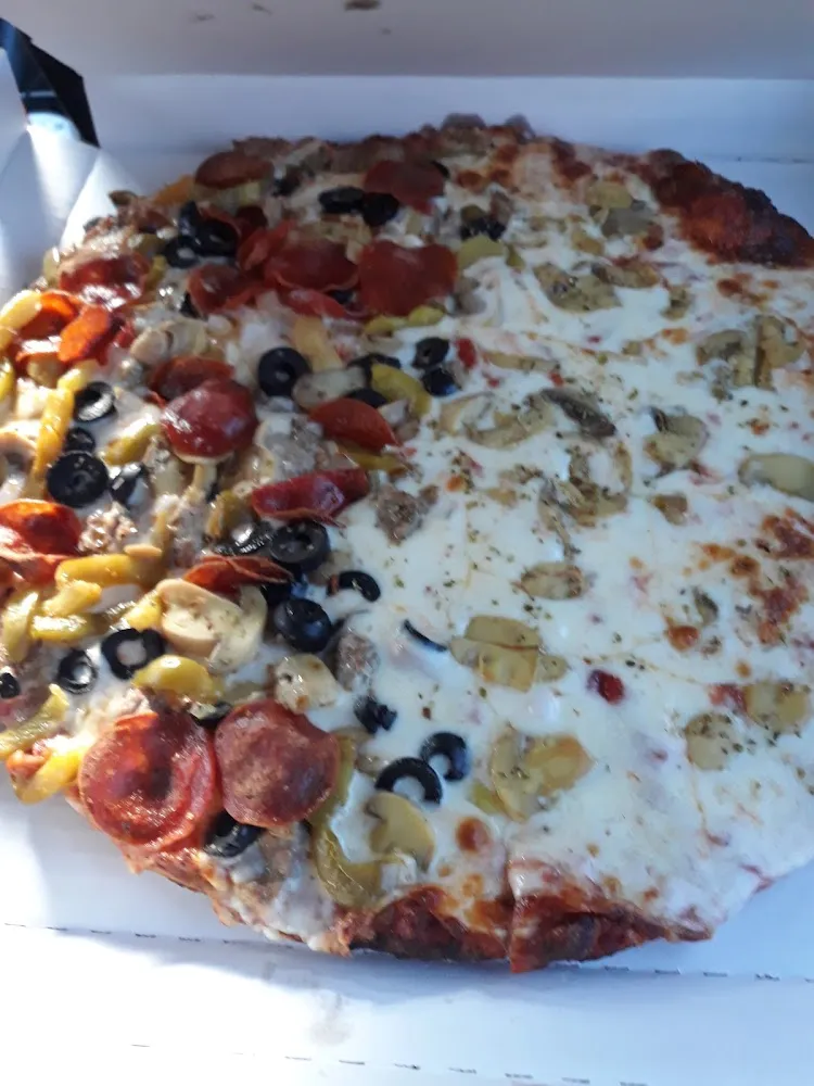 Half Deluxe Half Mushroom